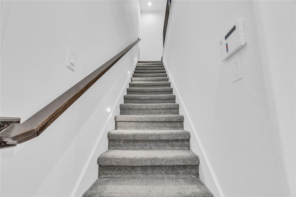 70 Mill Point Place, The Woodlands, Texas image 25