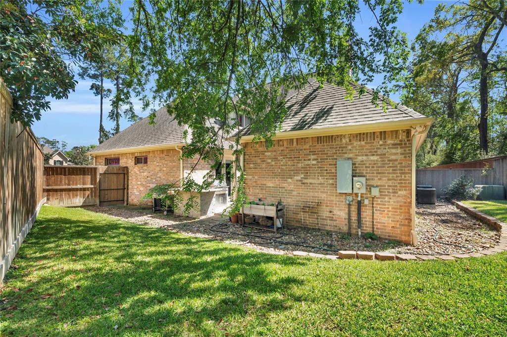 70 Mill Point Place, The Woodlands, Texas image 36
