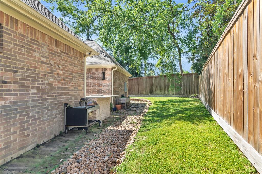 70 Mill Point Place, The Woodlands, Texas image 34