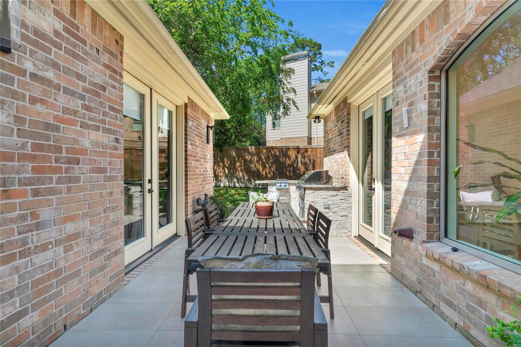 70 Mill Point Place, The Woodlands, Texas image 31