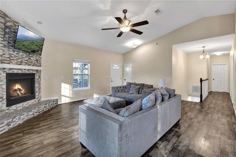 Single Family Residence in Point Blank TX 50 Canary Dr 5.jpg