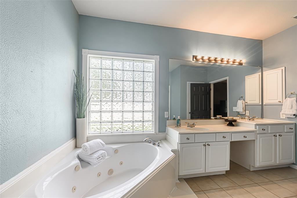 19314 Winter Canyon Lane, Tomball, Texas image 22