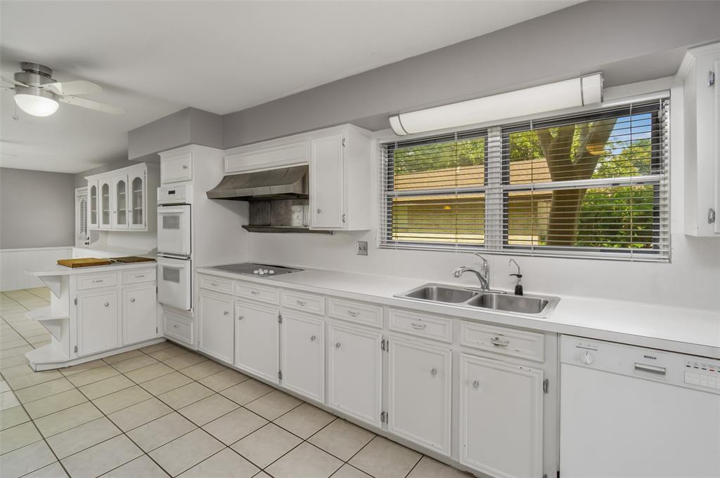 115 Driftwood Drive, Taylor Lake Village, Utah image 12