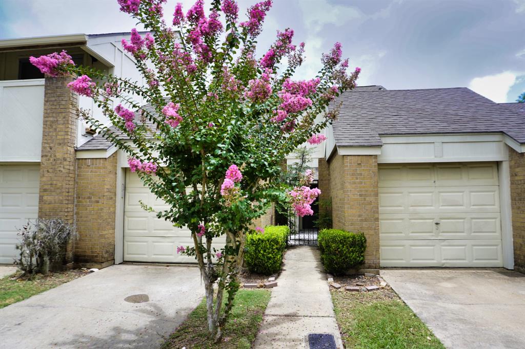 1825 Veranda Drive, West Columbia, Texas image 1