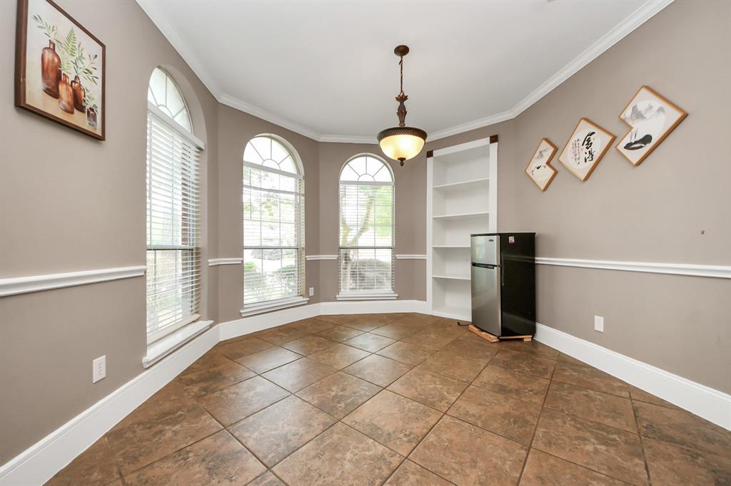 3613 Pine Valley Drive, Pearland, Texas image 7