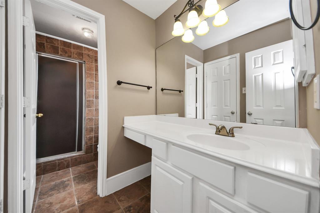3613 Pine Valley Drive, Pearland, Texas image 33