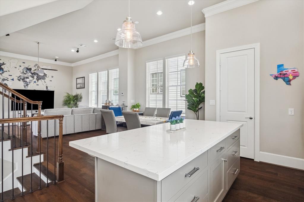 4124 Willowbend Boulevard, Houston, Texas image 11
