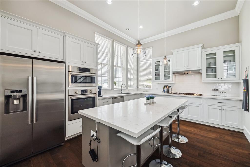 4124 Willowbend Boulevard, Houston, Texas image 1