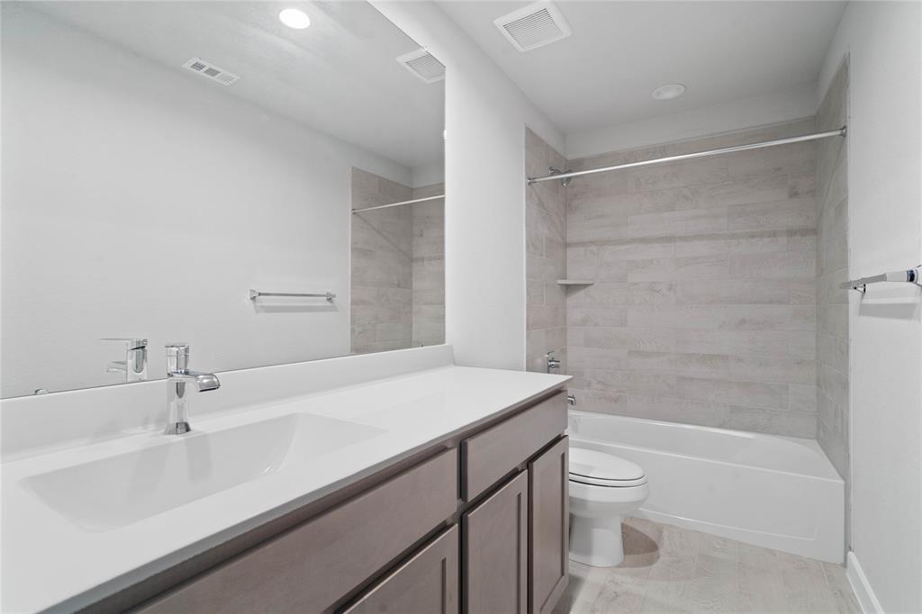 22922 Aspen Vista Drive, Spring, Texas image 3