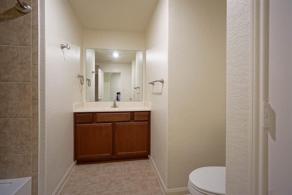 9514 Garnet Grove Drive, Iowa Colony, Texas image 40