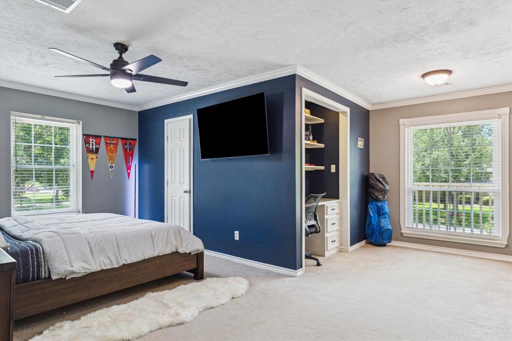 905 Evergreen Drive, Friendswood, Texas image 36