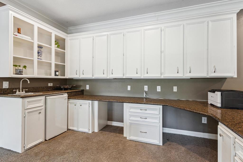 905 Evergreen Drive, Friendswood, Texas image 43