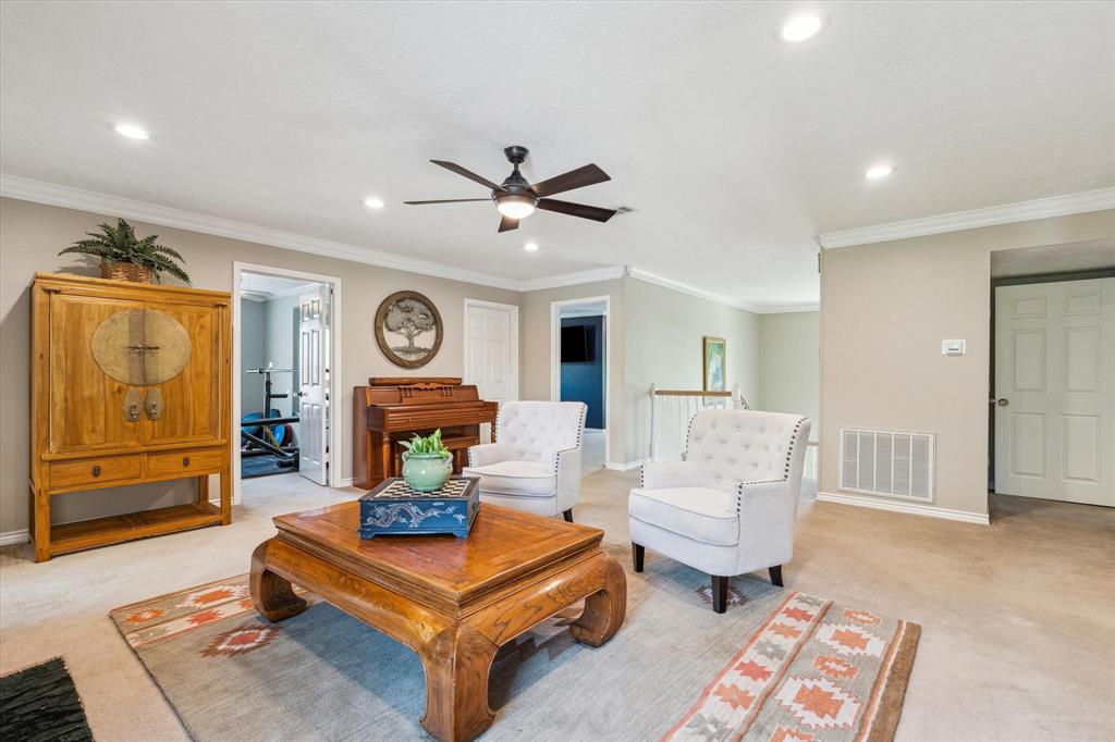 905 Evergreen Drive, Friendswood, Texas image 33