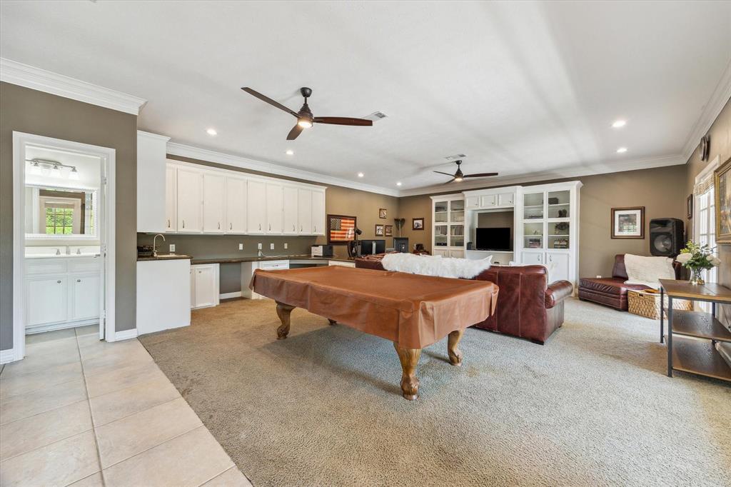 905 Evergreen Drive, Friendswood, Texas image 40