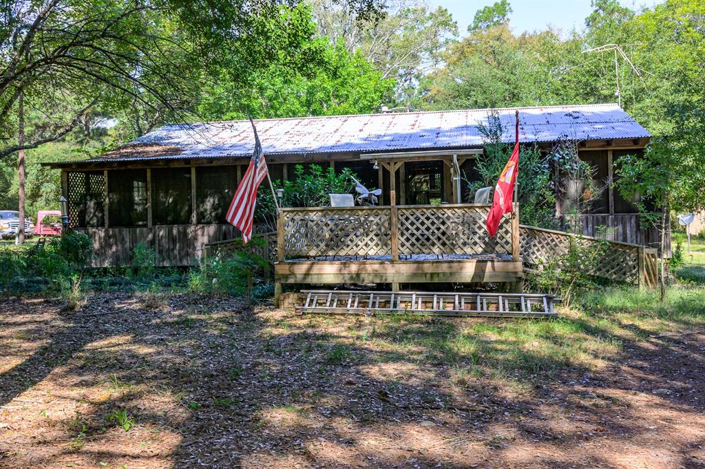 382 Sawmill Drive, Lovelady, Texas image 2