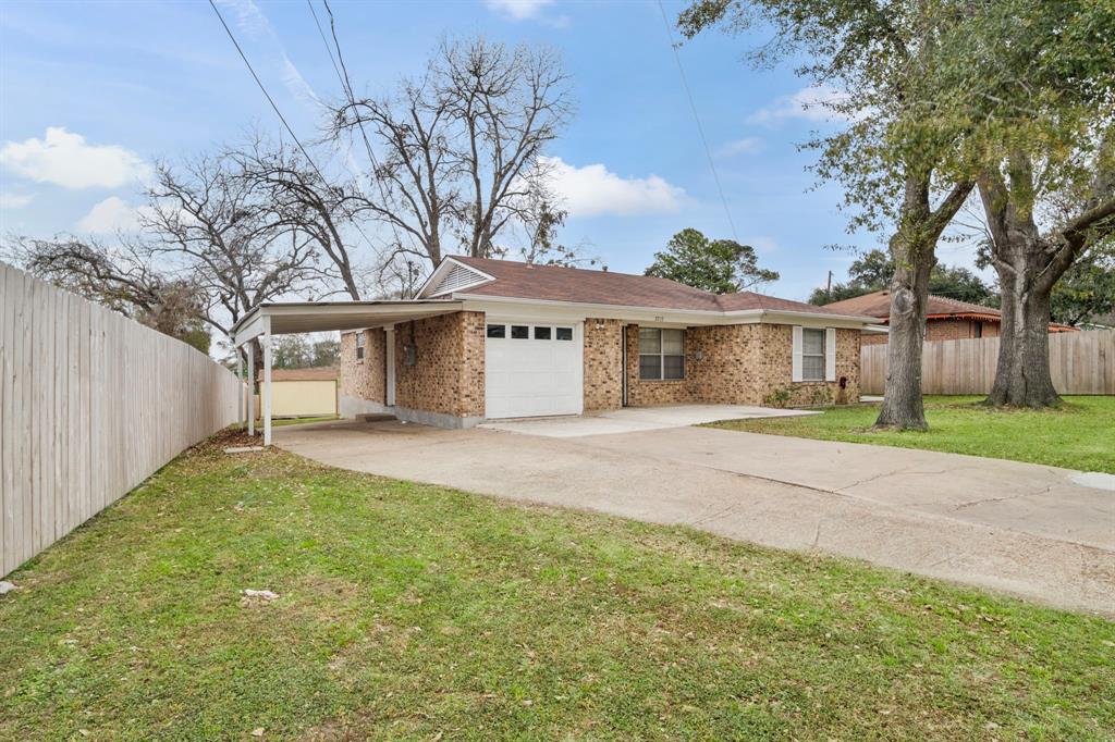 2217 Old Chappell Hill Road, Brenham, Texas image 2