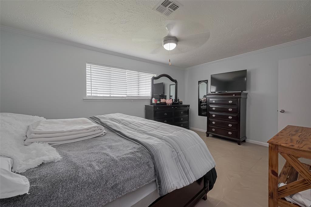 12811 Huntington Venture Drive, Houston, Texas image 24