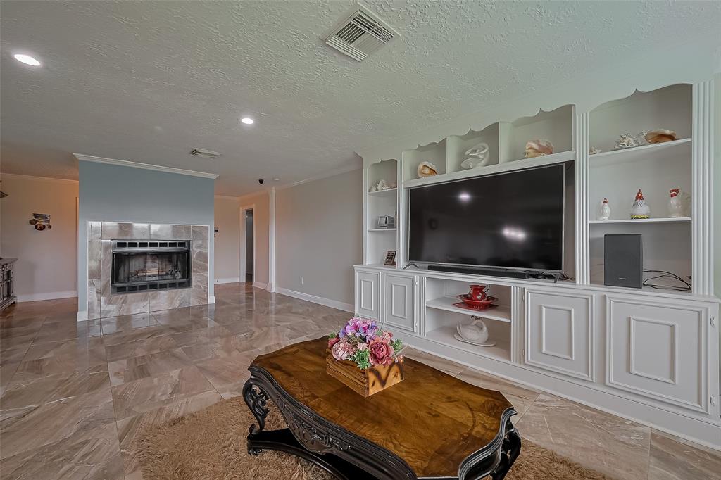 12811 Huntington Venture Drive, Houston, Texas image 9
