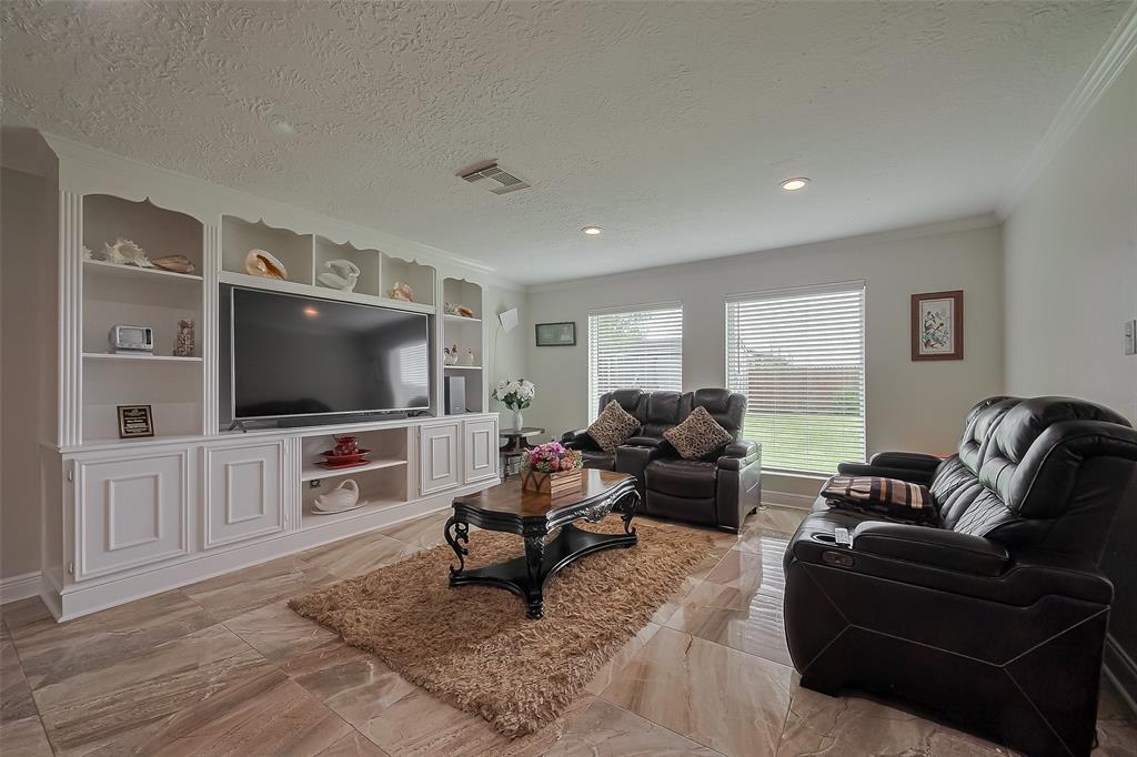 12811 Huntington Venture Drive, Houston, Texas image 8