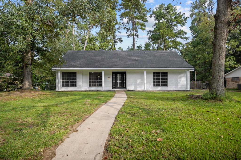 313 Hunters Creek Drive, Lufkin, Texas image 2