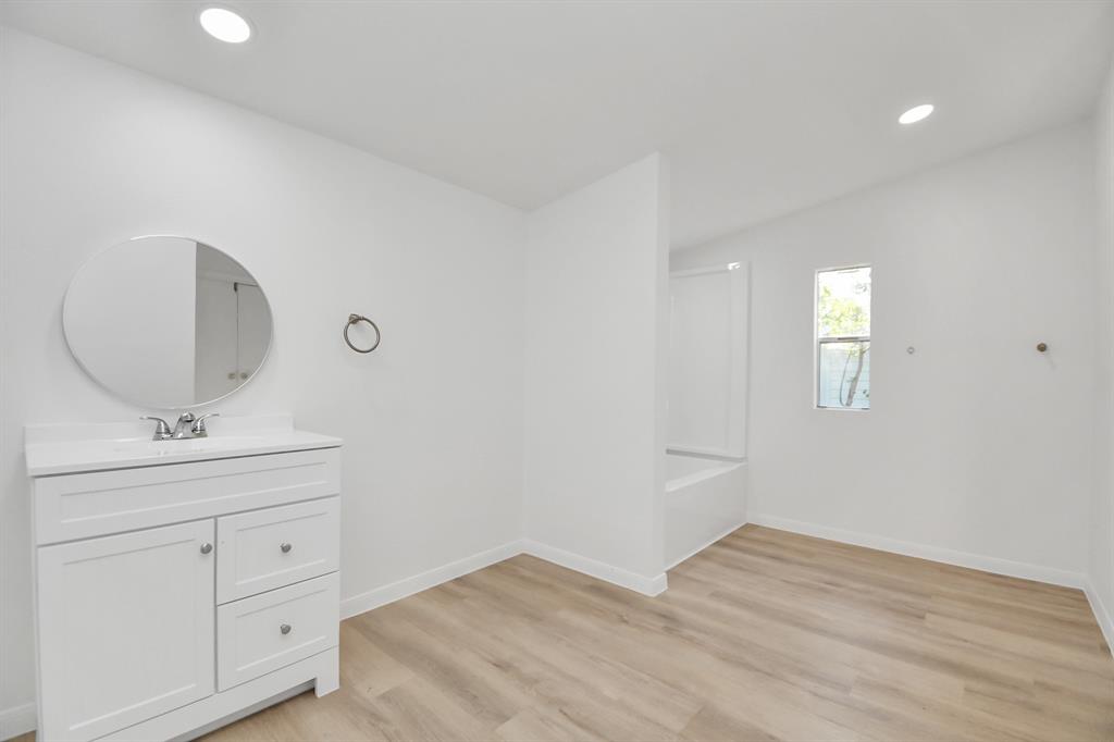 9322 Viscaro Lane, Humble, Texas image 39