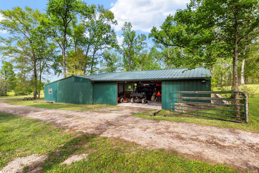 40326 Donna Ana Road, Magnolia, Texas image 32