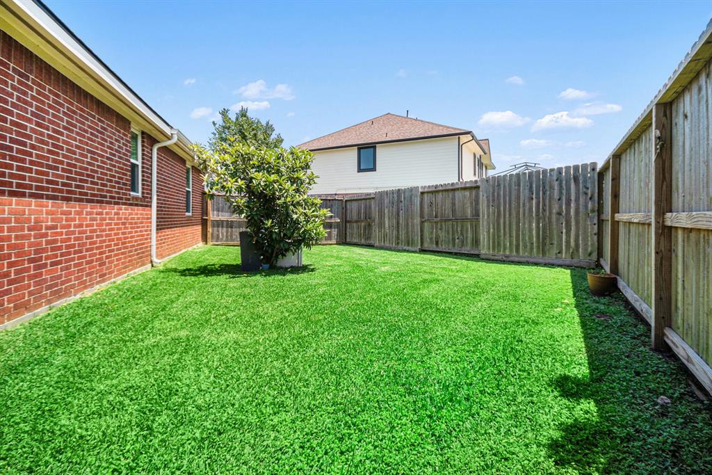 1038 Bristol Way Way, Pearland, Texas image 24