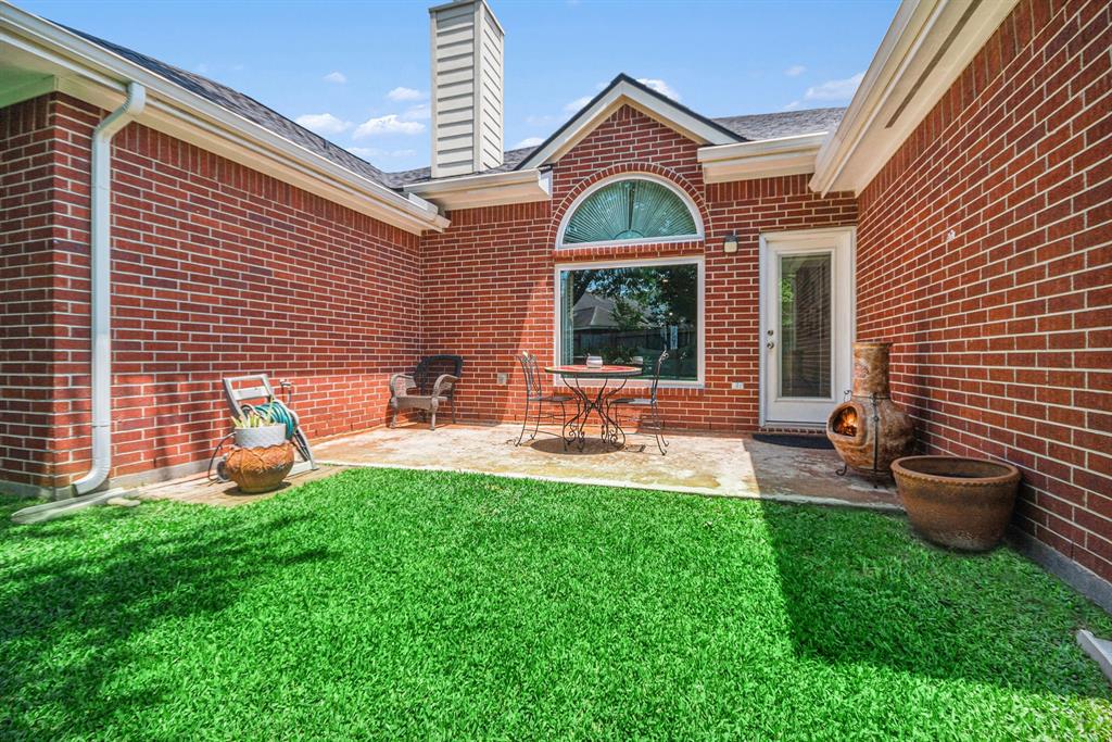 1038 Bristol Way Way, Pearland, Texas image 21