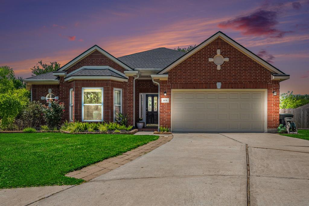 1038 Bristol Way Way, Pearland, Texas image 1