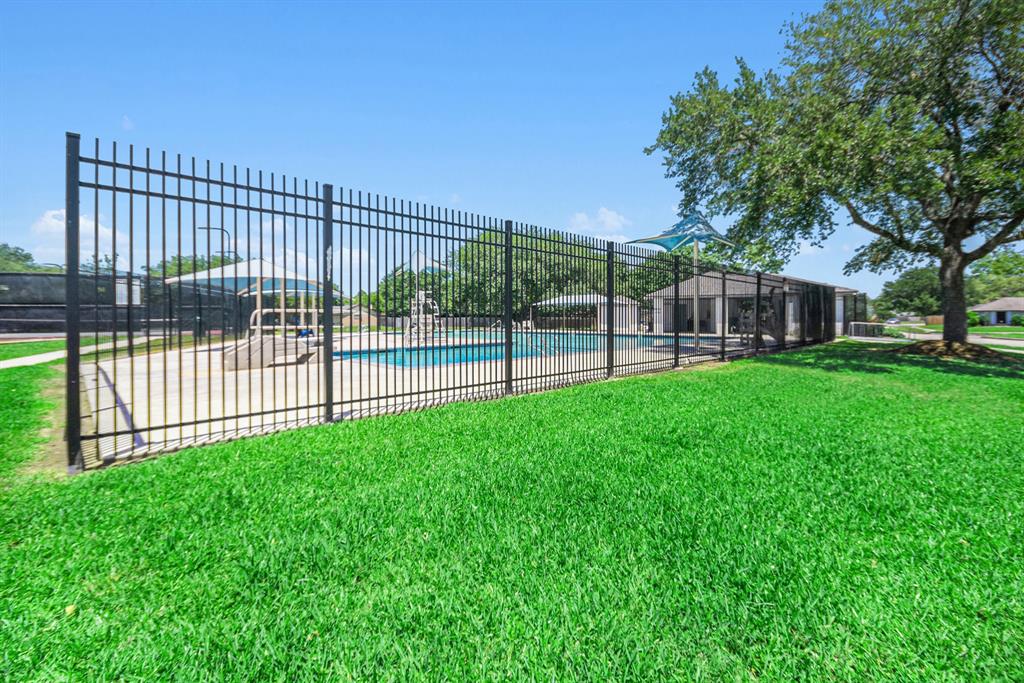 1038 Bristol Way Way, Pearland, Texas image 28