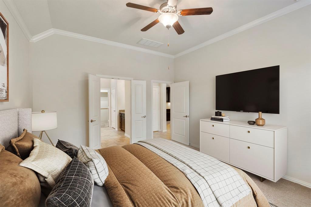 30 E Deer River Circle, Spring, Texas image 17