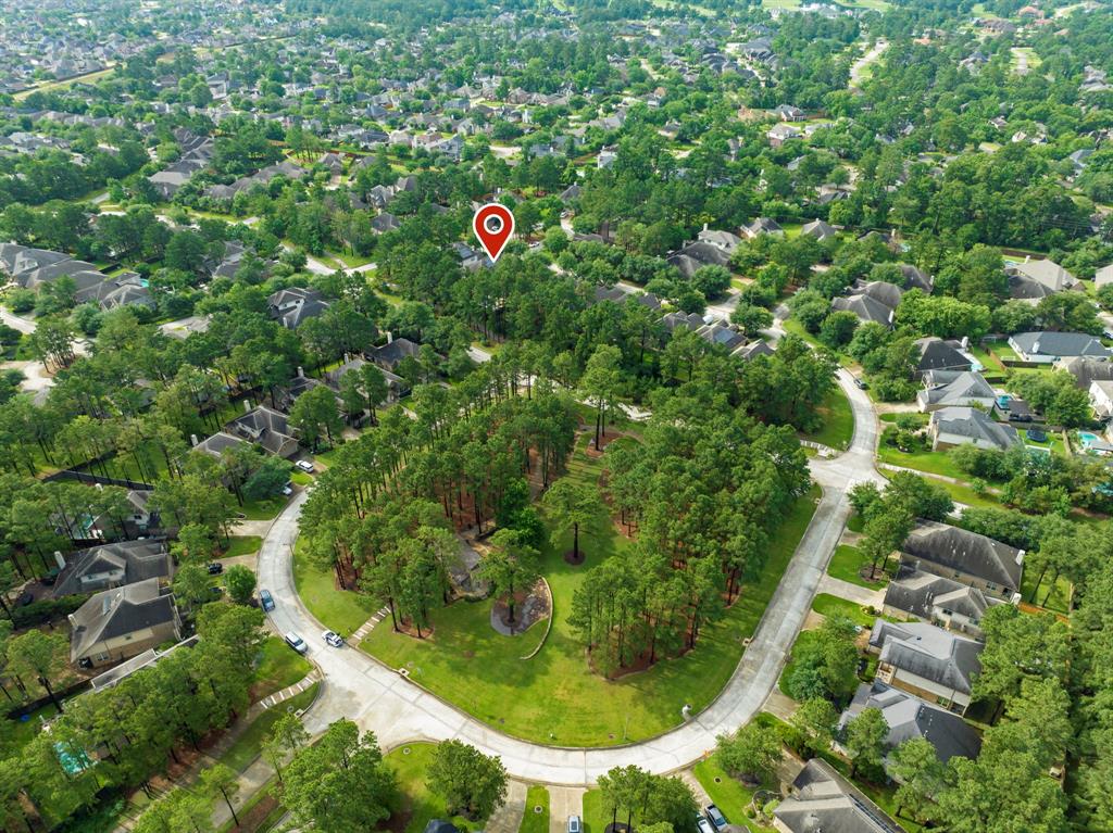 30 E Deer River Circle, Spring, Texas image 33