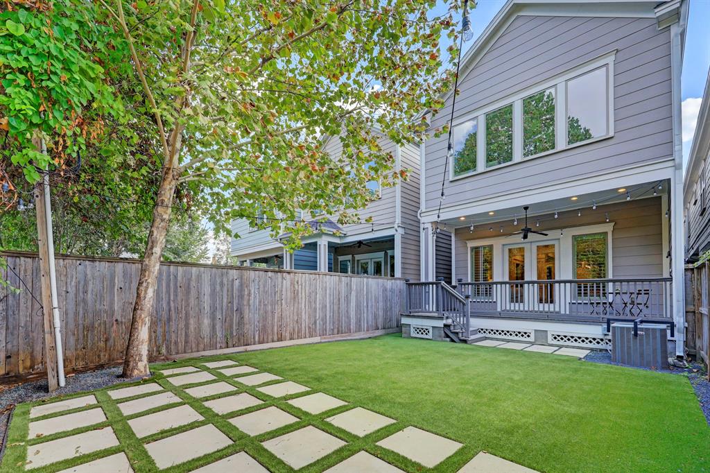 623 W 16th Street, Houston, Texas image 2