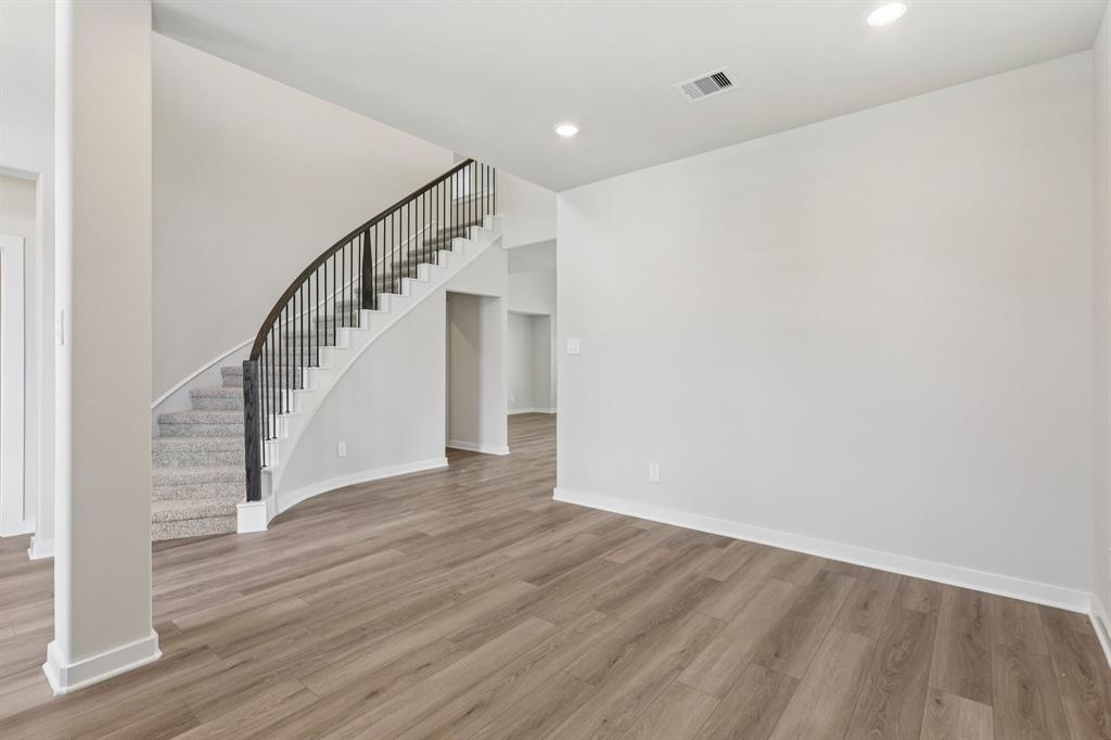5519 Handlewood Lane