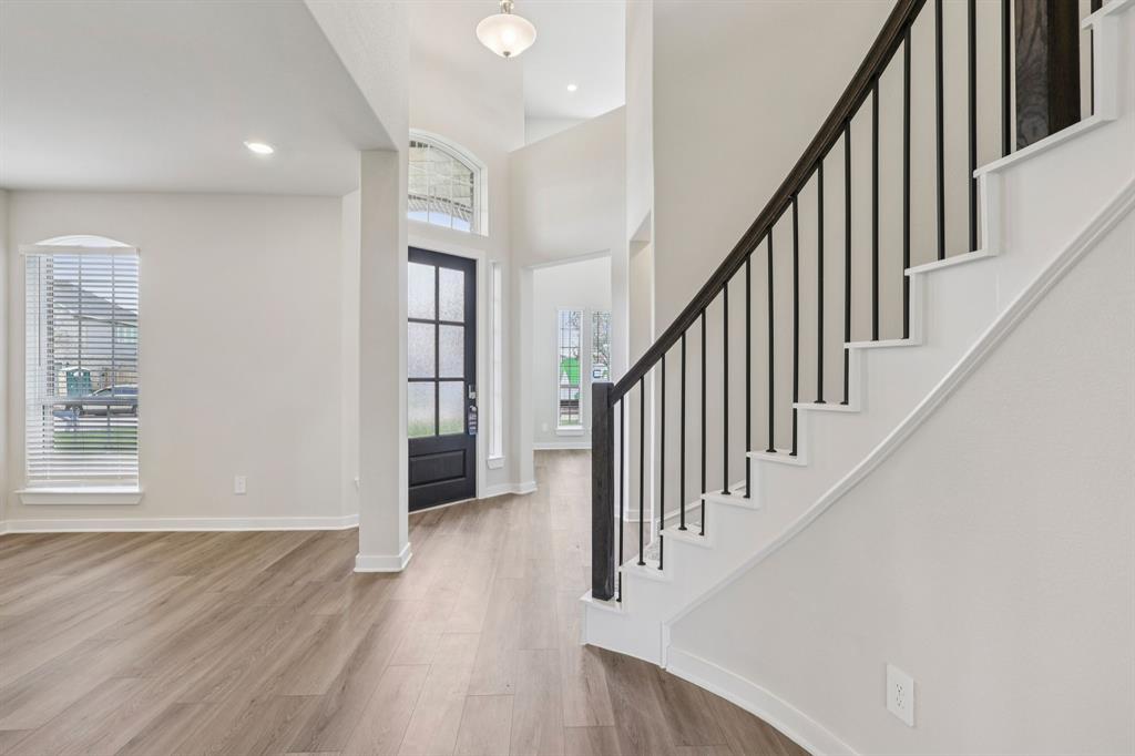 5519 Handlewood Lane