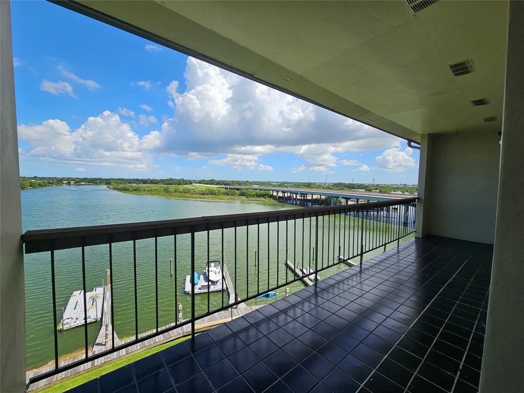 18809 Egret Bay Boulevard 125