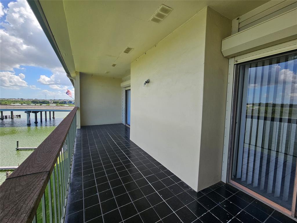 18809 Egret Bay Boulevard 125