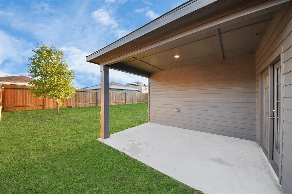 25469 Black Spruce Drive, Cleveland, Texas image 35
