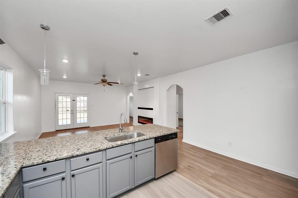25469 Black Spruce Drive, Cleveland, Texas image 7