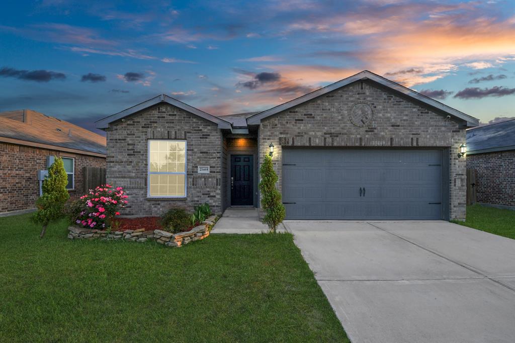 25469 Black Spruce Drive, Cleveland, Texas image 1