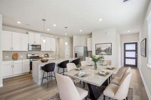 Photo of 252 Charles Ridge Drive, Montgomery, TX 77316 (MLS # 79877353)