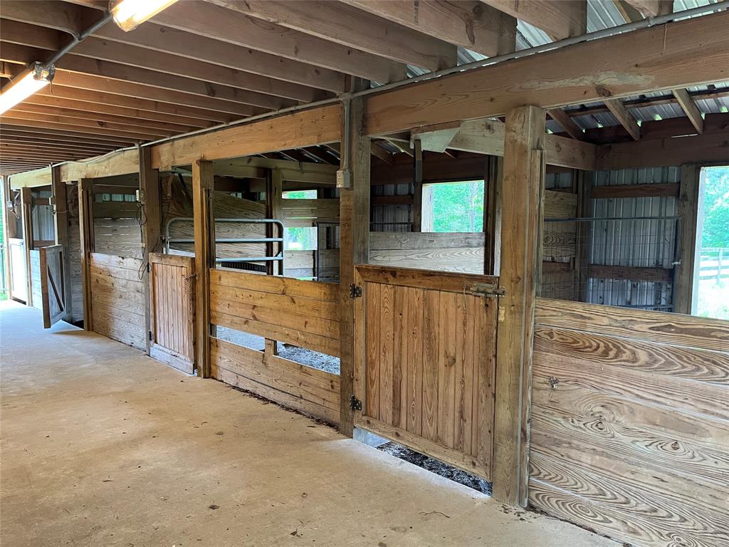 495 Taras Path Path, Livingston, Texas image 3