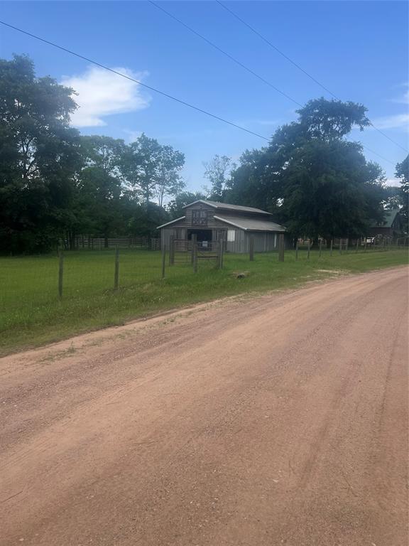 495 Taras Path Path, Livingston, Texas image 1