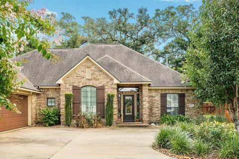 A home in Lake Jackson