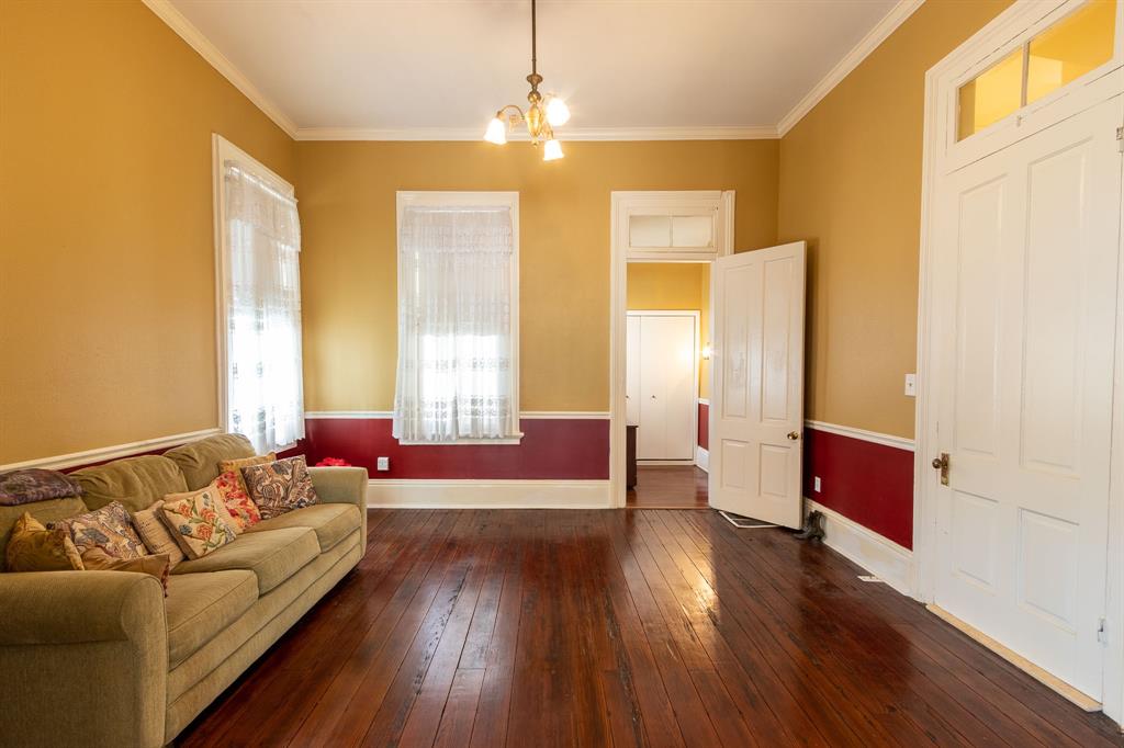1209 Sealy Street, Galveston, Texas image 7