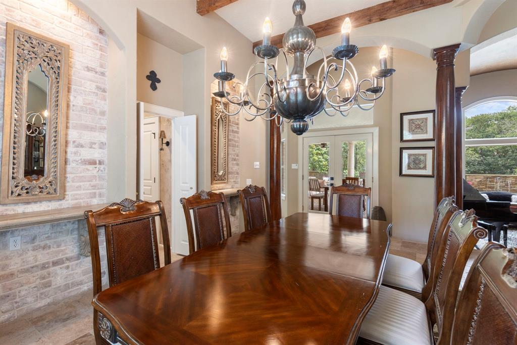 63 N Wooded Brook Circle, The Woodlands, Texas image 13