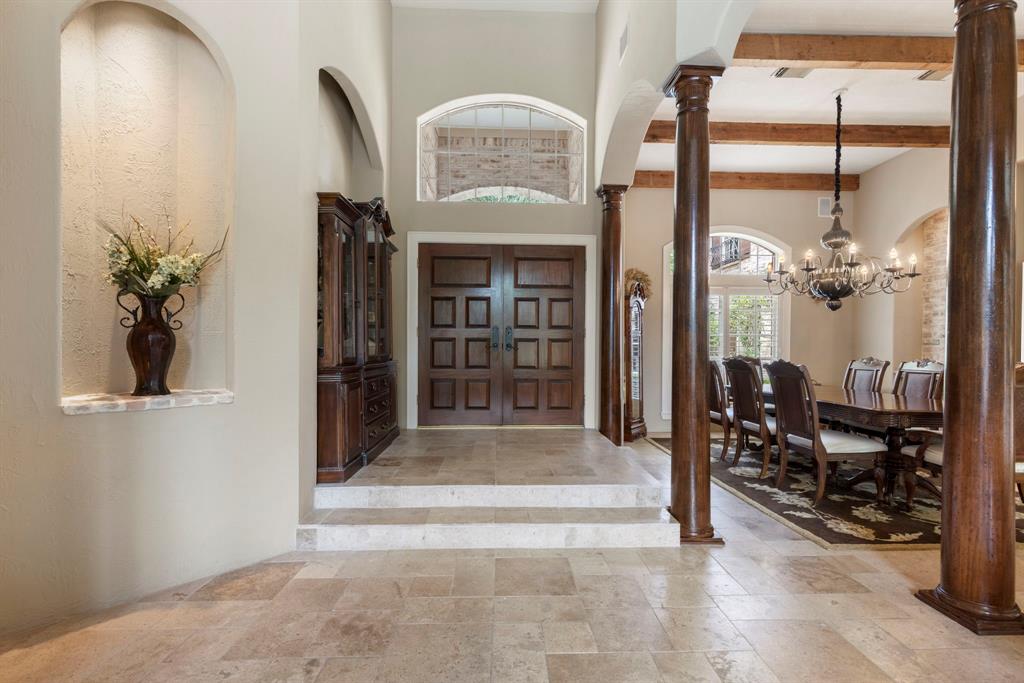 63 N Wooded Brook Circle, The Woodlands, Texas image 9