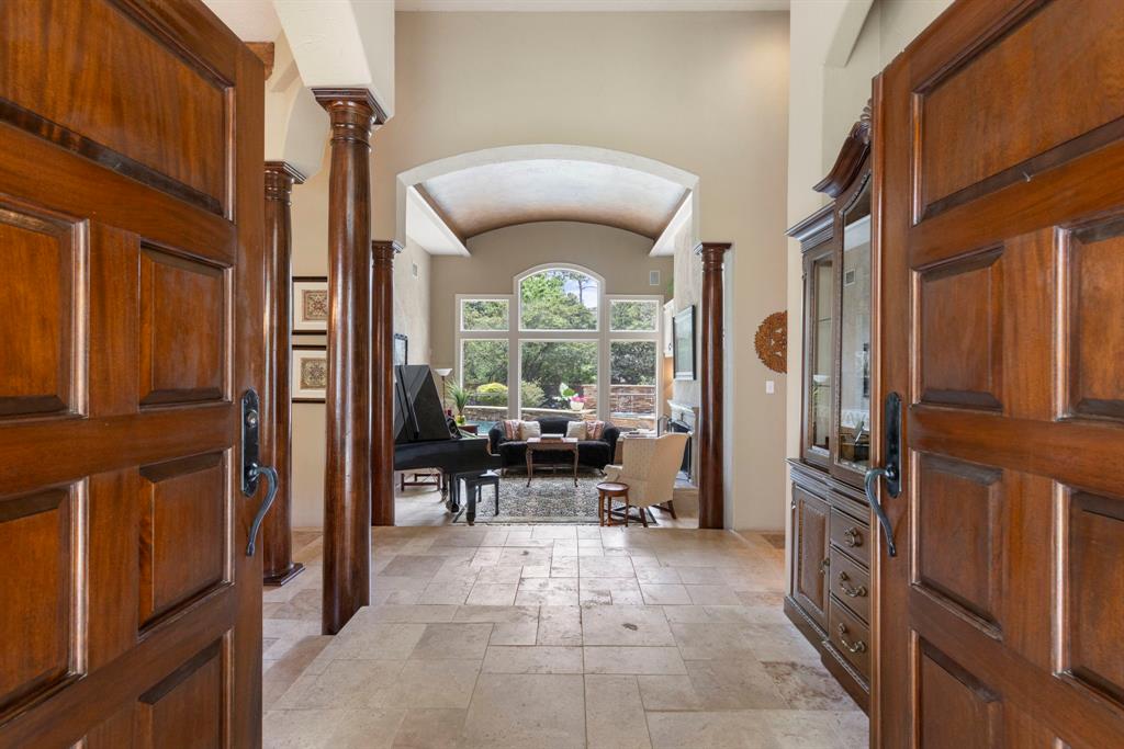 63 N Wooded Brook Circle, The Woodlands, Texas image 8