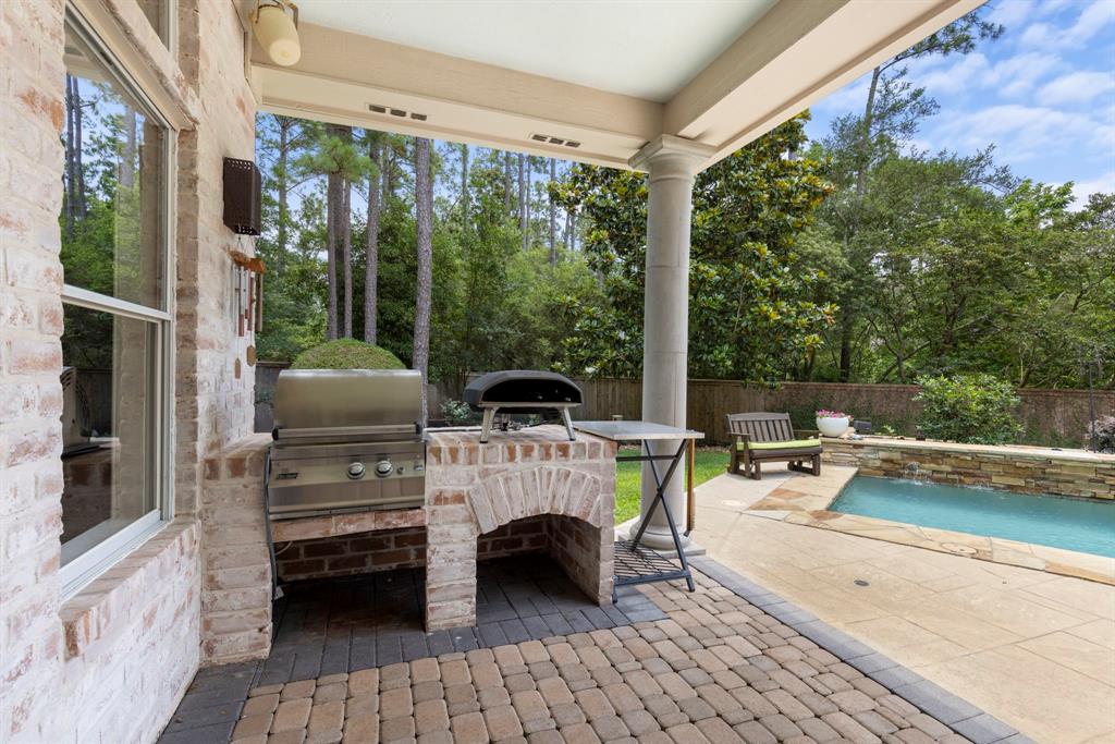 63 N Wooded Brook Circle, The Woodlands, Texas image 42