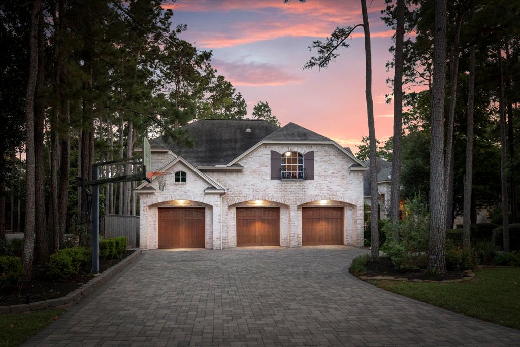 63 N Wooded Brook Circle, The Woodlands, Texas image 7
